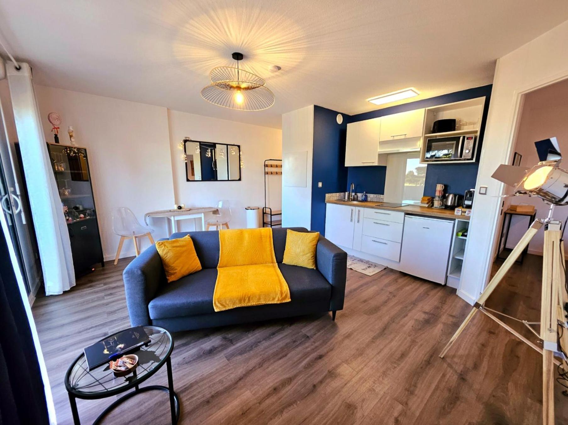 Appartement Residentiel Avec Parking/Proche Centre Angoulême Eksteriør bilde