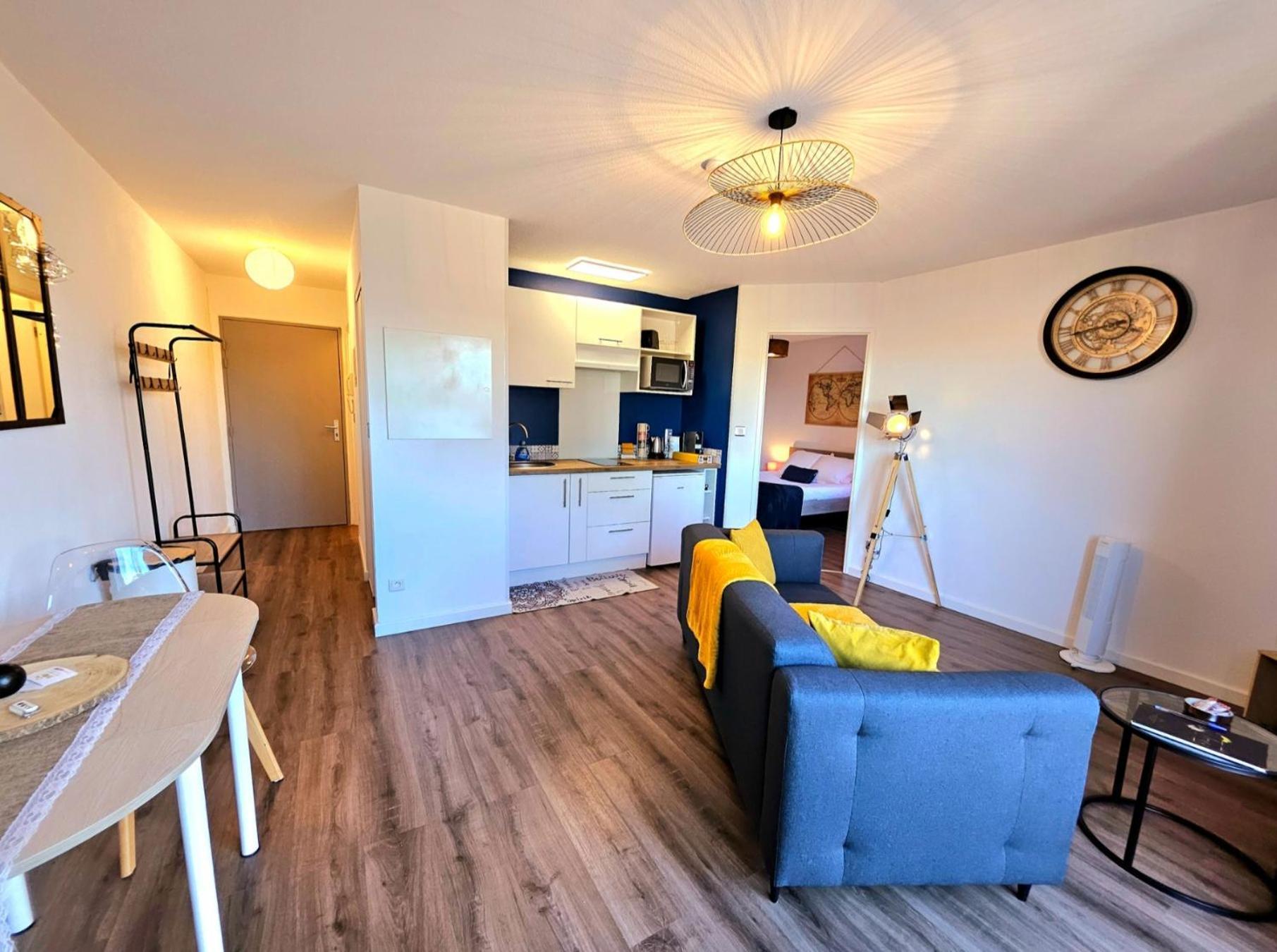 Appartement Residentiel Avec Parking/Proche Centre Angoulême Eksteriør bilde
